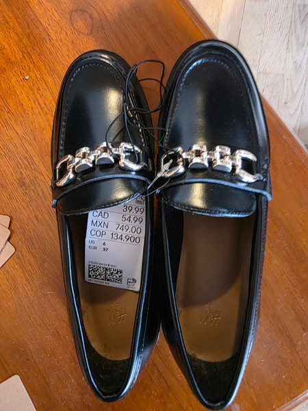 Nýir H&M loafers með keðju