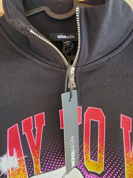 Sweatshirt Pray to Win new - 2