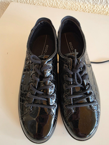 Sneakers Ecco 38 new
