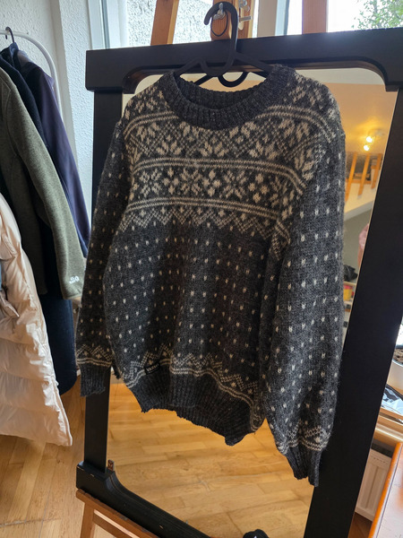 Lopapeysa Icelandic Wool Sweater - 4