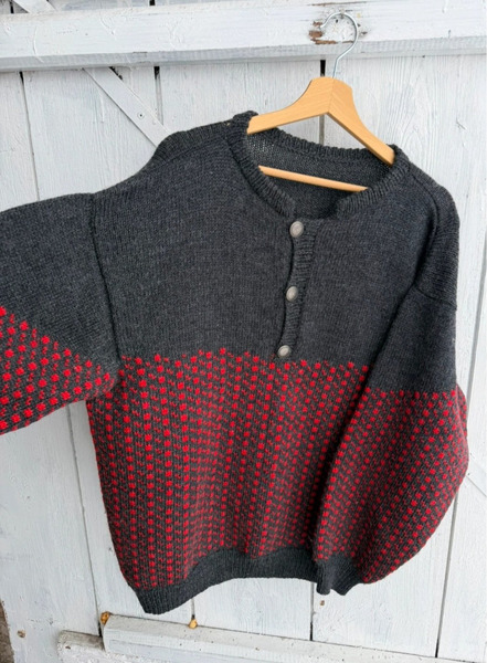Piękny wełniany sweter boxy - 6