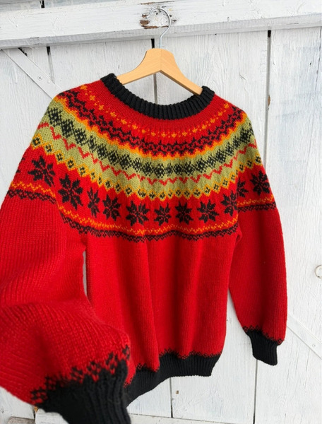 Skandynawski sweter wełniany