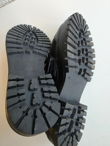 Чёрные лакированные туфли р. 38 - 5