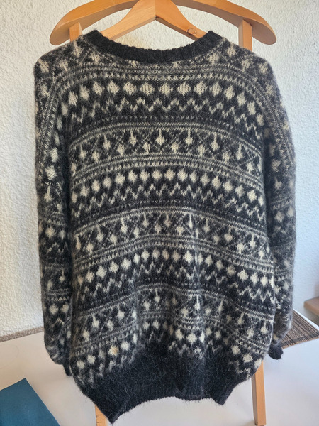 Authentic Icelandic Lopapeysa – pure wool, size L - 2