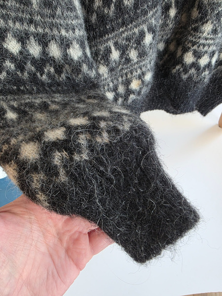 Authentic Icelandic Lopapeysa – pure wool, size L - 3