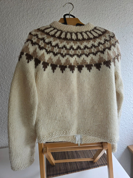Authentic handmade lopapeysa from Iceland - 3