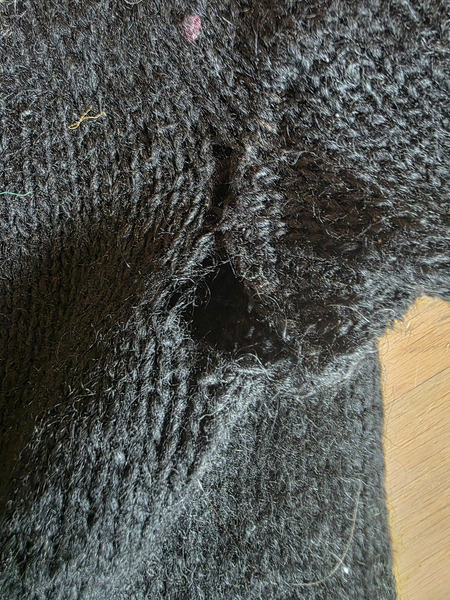 Lopapeysa for someone who knows knitwear repair - 4