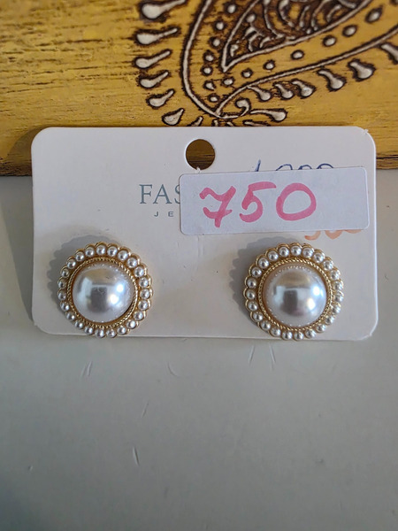 Elegant pearl-style earrings new