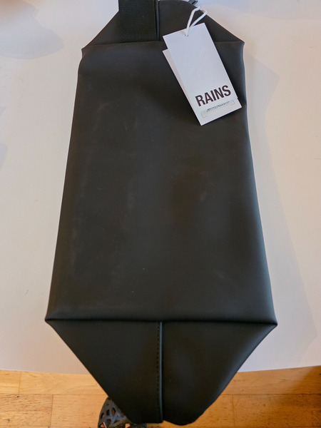 Nýr svartur RAINS Wash Bag Large – vatnsheld minimalísk ferðataska/snyrtitaska