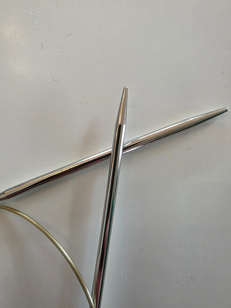 Metal circular knitting needles - 2