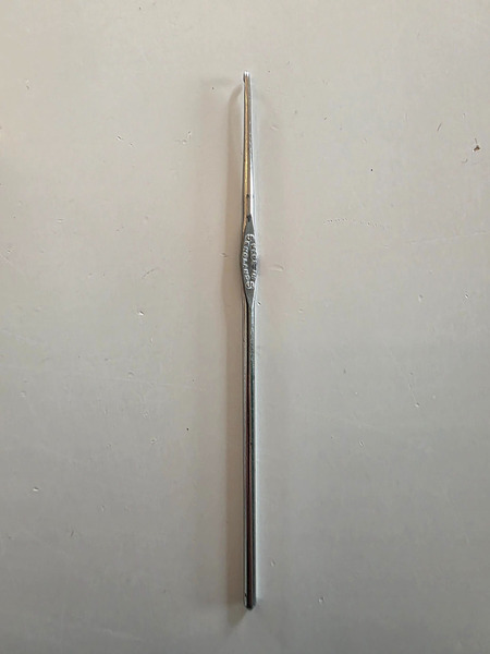 Vintage Metal Crochet Hook Size 5 – Made in England - 2
