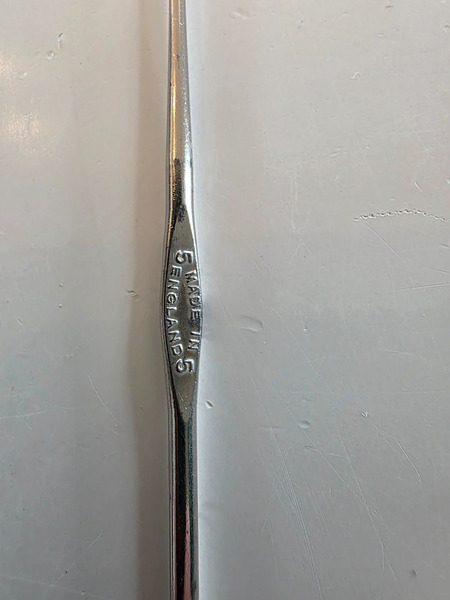 Vintage Metal Crochet Hook Size 5 – Made in England - 3