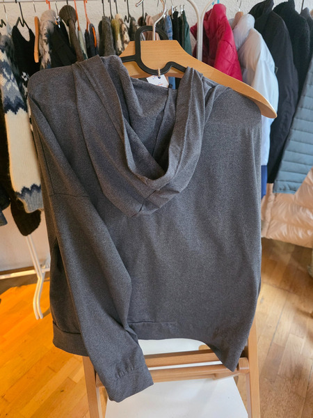 Atmosphere Workout Dark Grey Zip Hoodie – Soft Stretch Activewear - 2