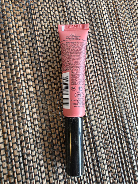 L'Oréal Lip Paint Matte 201 Hollywood Beige – Matte Liquid Lipstick - 3