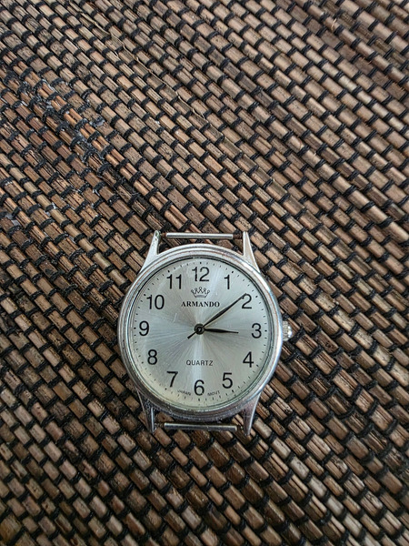 Vintage Armando Quartz úr frá 1990 – minimalistískt retro útlit - 2