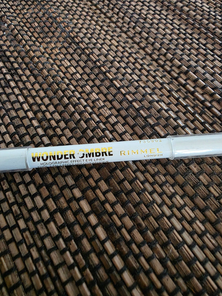 Rimmel Wonder’Ombré Holographic Effect Eye Liner