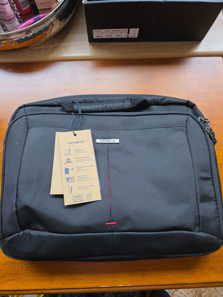 New Samsonite GuardIT 2.0 Laptop Bag 15.6 With Tags & Warranty Card