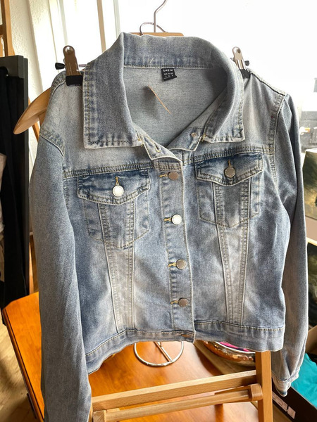 SHEIN Cropped Denim Jacket Size S