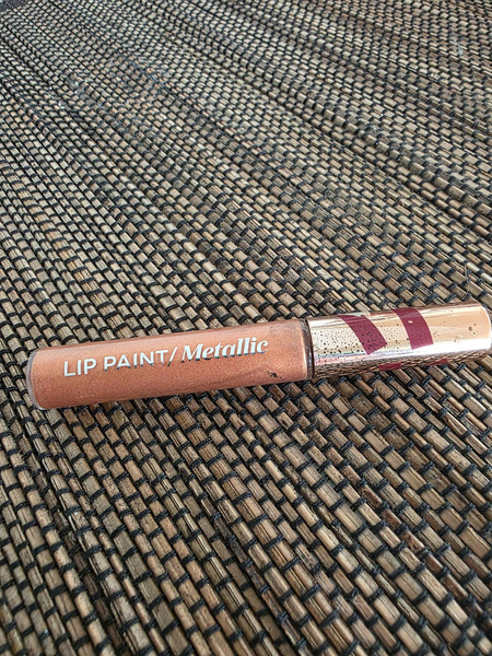 L'Oréal Lip Paint Metallic 306 Lolita – Metallic Liquid Lipstick