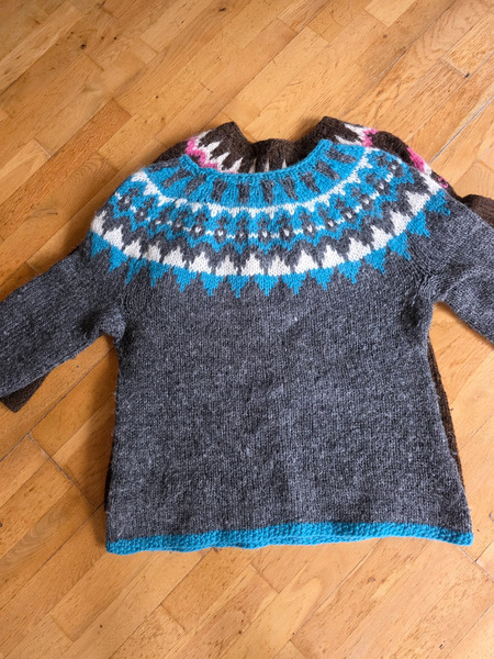 Authentic lopapeysa from Iceland - 2