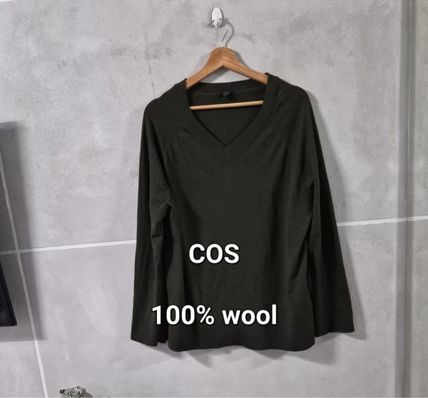 COS 100% Wool Sweater – Size M
