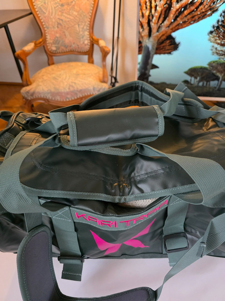 Kari Traa vatnsheld ferðataska / bakpoki 30L – Ný með merkimiða - 4