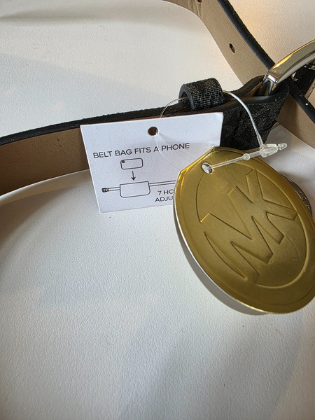 Michael Kors mittistaska fyrir síma - 6