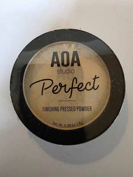 AOA Studio Mattandi Pressað Púður – Banana 151