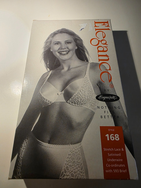 Vintage Elegance by Exquisite Form Bra – Size 85B