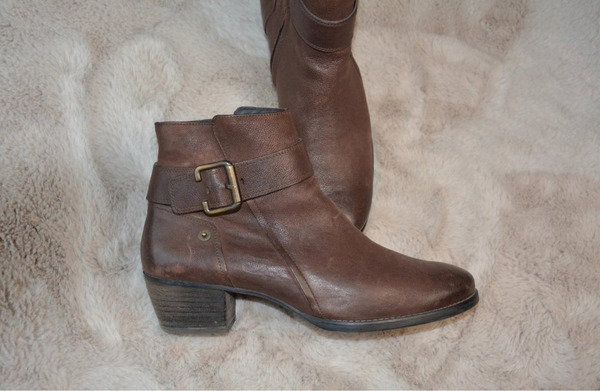 Paul Green Leather Cowboy Ankle Boots – Size 40.5 / 41