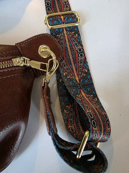 Brown Crossbody Bag – Spacious & Stylish - 3