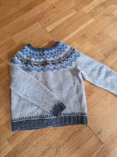 Icelandic Hand-Knitted Lopapeysa Cardigan – Size S/M - 6