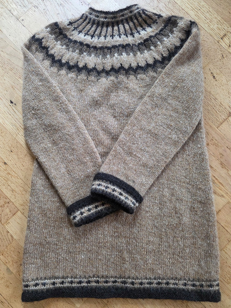 Icelandic Hand-Knitted Lopapeysa Cardigan – Size M/L - 5