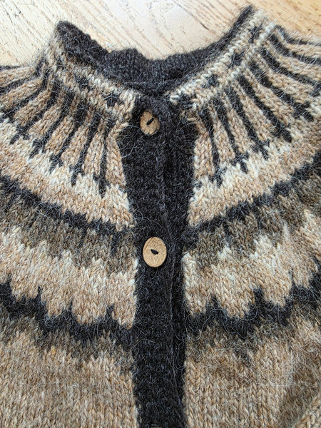 Icelandic Hand-Knitted Lopapeysa Cardigan – Size M/L - 6