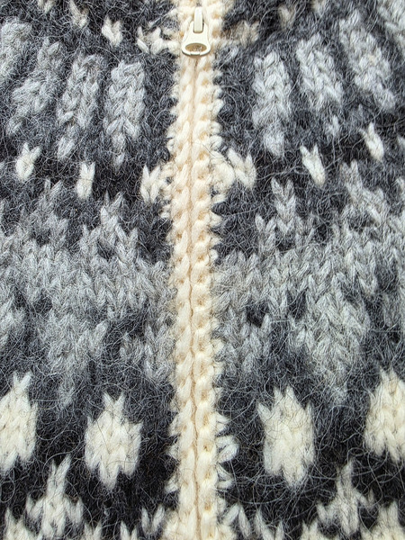 Álafoss Icelandic Wool Lopapeysa XS/S – New Without Tags - 2