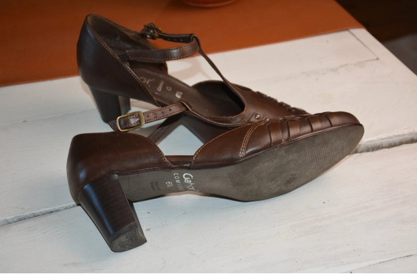 Gabor Leather T-Bar Mary Jane Sandals – Size 40 - 6