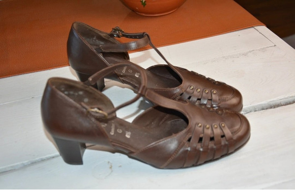 Gabor Leather T-Bar Mary Jane Sandals – Size 40 - 7