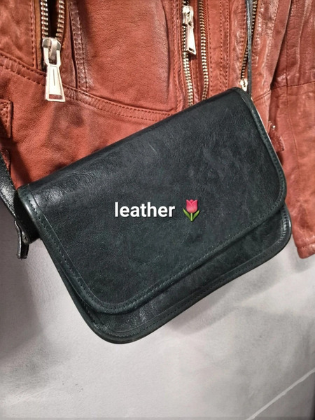 La Donna leðurtaska – klassísk crossbody taska