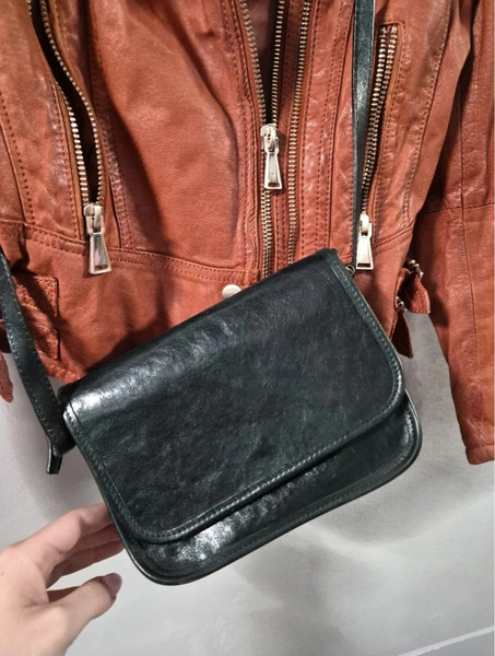 La Donna leðurtaska – klassísk crossbody taska - 9