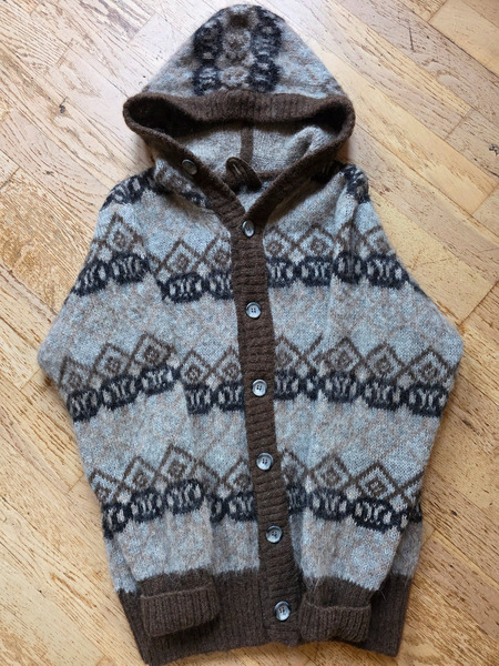 Vík Wool lopapeysa með hettu S